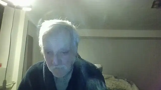 Snapshot of Sammy1660 chatting on December 18, 6:53 am Sammy1660 online show from December 18, 6:53 am