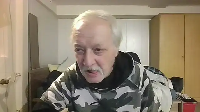 Snapshot of Sammy1660 chatting on February 26, 9:48 pm Sammy1660 online show from February 26, 9:48 pm