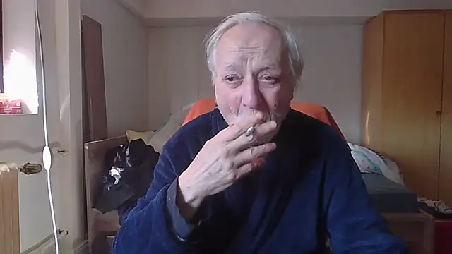 Snapshot of Sammy1660 chatting on March 2, 10:56 am Sammy1660 online show from March 2, 10:56 am