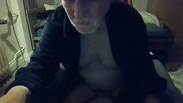 Snapshot of Sammy1660 chatting on March 8, 5:38 am Sammy1660 online show from March 8, 5:38 am