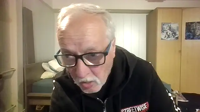 Snapshot of Sammy1660 chatting on September 21, 8:54 pm Sammy1660 online show from September 21, 8:54 pm