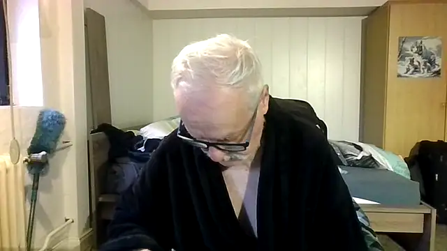 Snapshot of Sammy1660 chatting on October 10, 6:56 am Sammy1660 online show from October 10, 6:56 am