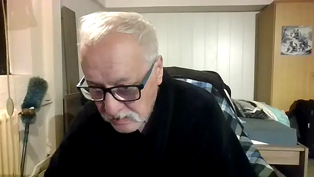 Snapshot of Sammy1660 chatting on October 11, 5:39 am Sammy1660 online show from October 11, 5:39 am