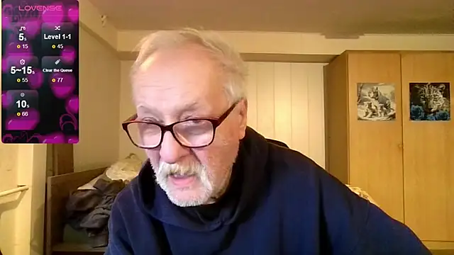 Snapshot of Sammy1660 chatting on December 15, 2:10 pm Sammy1660 online show from December 15, 2:10 pm