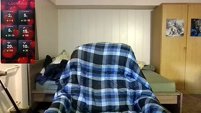 Snapshot of Sammy1660 chatting on December 17, 10:10 am Sammy1660 online show from December 17, 10:10 am