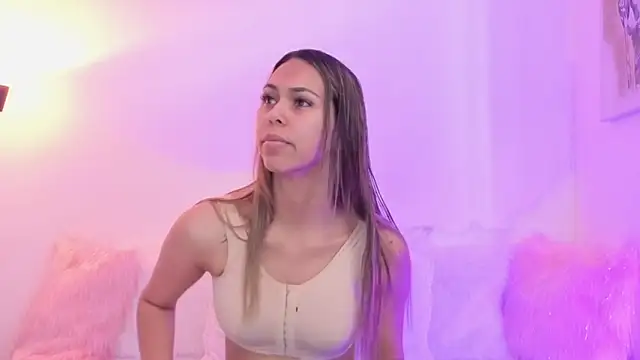 Cristel Boom online show from November 17, 2:34 pm