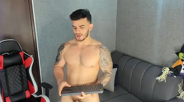 Ricardogo19 online show from February 24, 4:15 pm