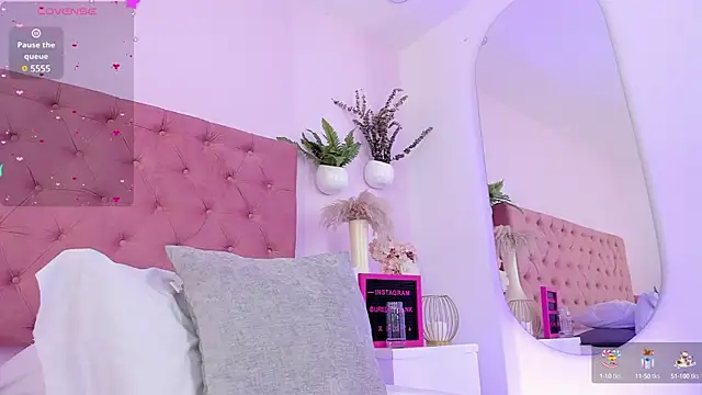 emily bank online show from March 11, 1:59 am