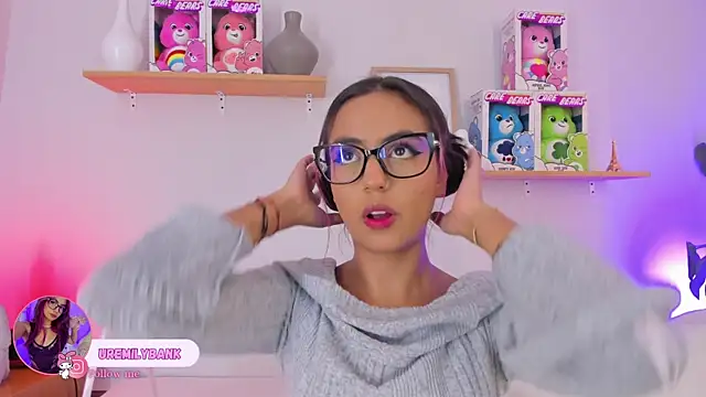 emily bank online show from September 19, 7:36 pm