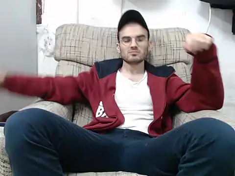 erikamavrik online show from December 17, 1:27 pm