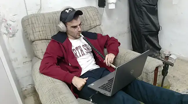 erikamavrik online show from January 15, 4:43 pm