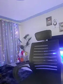 Snapshot of C-yoyo chatting on February 6, 8:02 pm C-yoyo online show from February 6, 8:02 pm