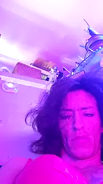 gurlnips online show from September 10, 8:31 pm