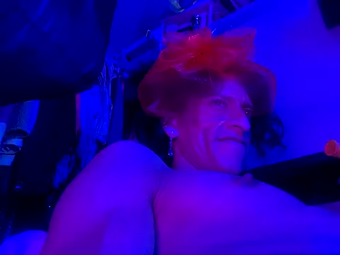 gurlnips online show from September 14, 3:05 am