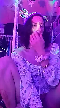 gurlnips online show from October 12, 8:57 am