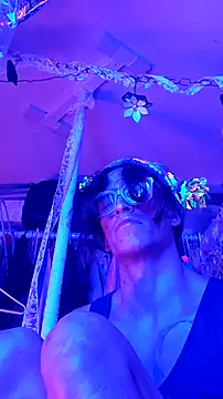 gurlnips online show from October 13, 5:07 am