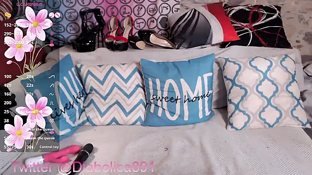 sara love89 online show from February 17, 6:59 pm