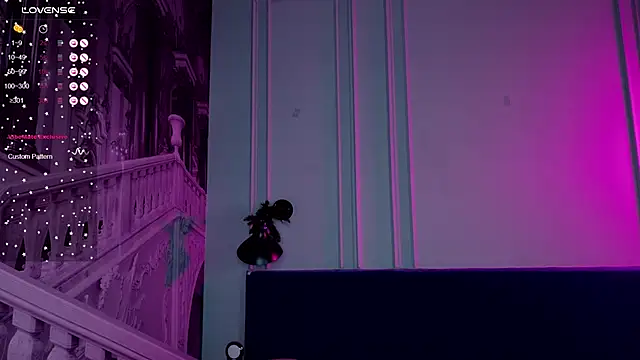 Snapshot of Liv_Fay chatting on December 25, 4:11 pm Liv Fay online show from December 25, 4:11 pm