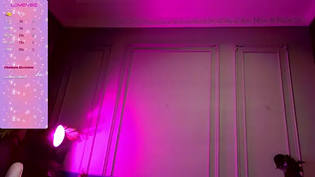 Snapshot of Liv_Fay chatting on January 5, 8:21 pm Liv Fay online show from January 5, 8:21 pm