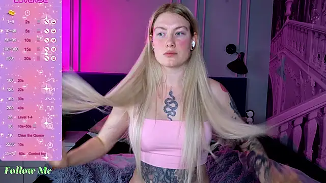 Snapshot of Liv_Fay chatting on January 22, 4:55 pm Liv Fay online show from January 22, 4:55 pm