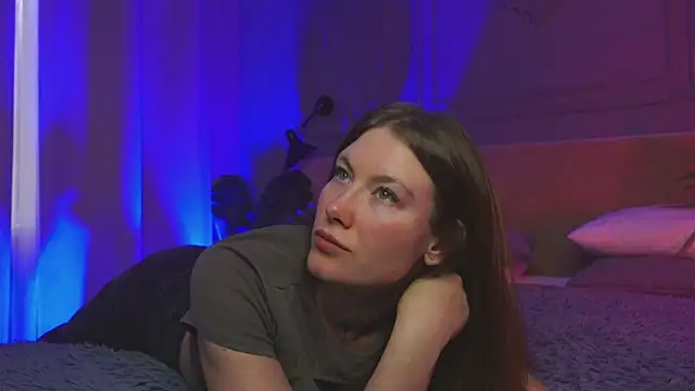 Snapshot of Liv_Fay chatting on September 27, 3:06 pm Liv Fay online show from September 27, 3:06 pm