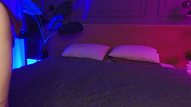 Snapshot of Liv_Fay chatting on October 4, 2:37 pm Liv Fay online show from October 4, 2:37 pm