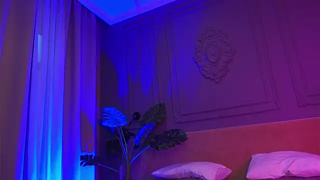 Snapshot of Liv_Fay chatting on October 9, 3:10 pm Liv Fay online show from October 9, 3:10 pm