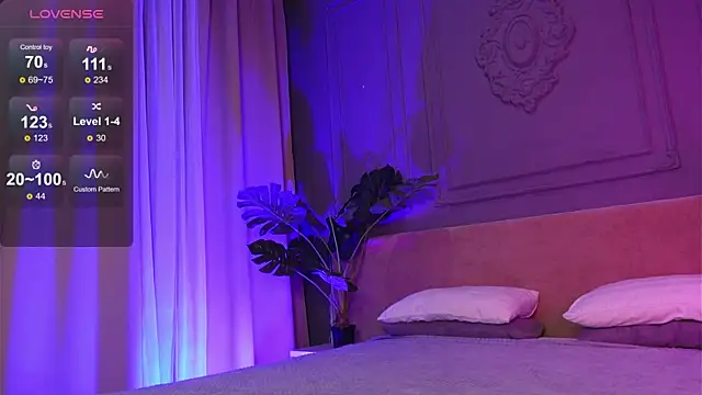 Snapshot of Liv_Fay chatting on November 12, 3:12 pm Liv Fay online show from November 12, 3:12 pm