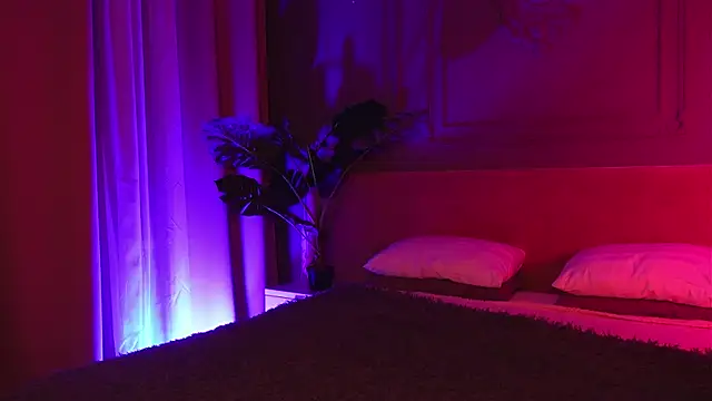 Snapshot of Liv_Fay chatting on November 26, 2:29 pm Liv Fay online show from November 26, 2:29 pm