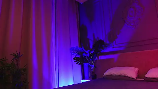 Snapshot of Liv_Fay chatting on December 16, 3:17 pm Liv Fay online show from December 16, 3:17 pm