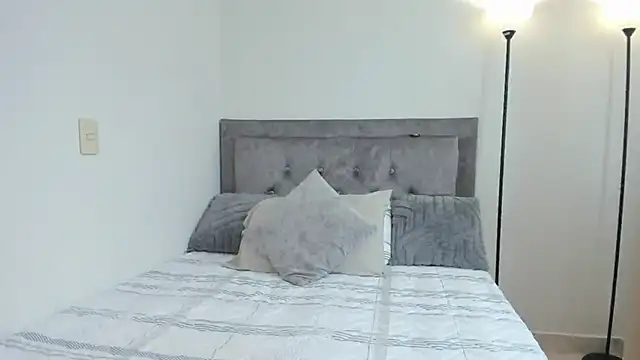 DarlinJones online show from December 27, 4:10 pm