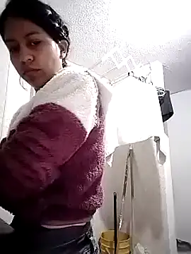 Tiphanydirty3 online show from March 8, 12:11 am