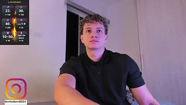 Snapshot of DerekOlsen chatting on September 21, 2:57 am DerekOlsen online show from September 21, 2:57 am