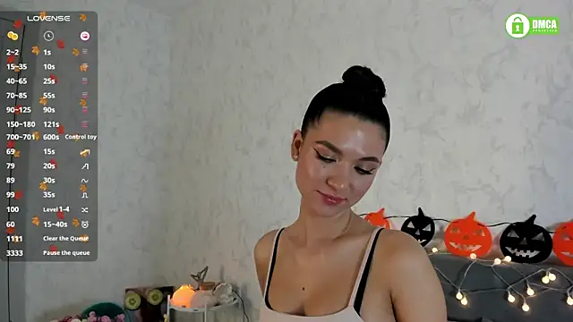 pretty yong cat online show from October 29, 3:14 pm