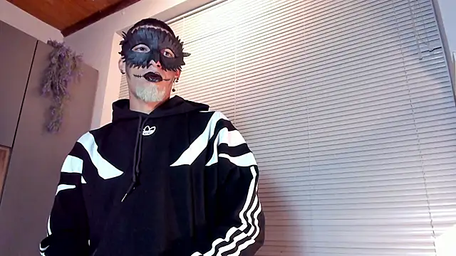 DrakeNeumann online show from October 11, 3:50 am