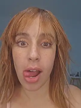 Snapshot of Massa8 chatting on February 4, 7:44 pm Massa8 online show from February 4, 7:44 pm