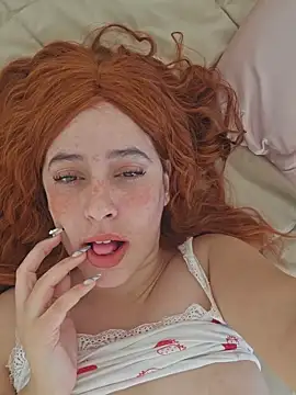 Snapshot of Massa8 chatting on February 22, 8:07 am Massa8 online show from February 22, 8:07 am