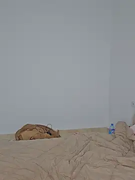 Snapshot of Massa8 chatting on February 23, 6:12 pm Massa8 online show from February 23, 6:12 pm