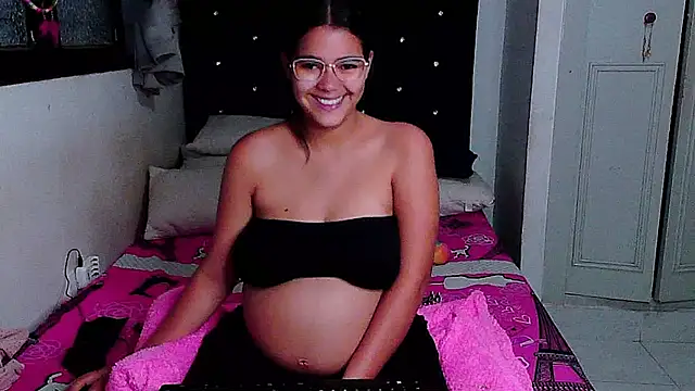 Snapshot of Victoriacarmo chatting on March 14, 11:22 pm Victoriacarmo online show from March 14, 11:22 pm