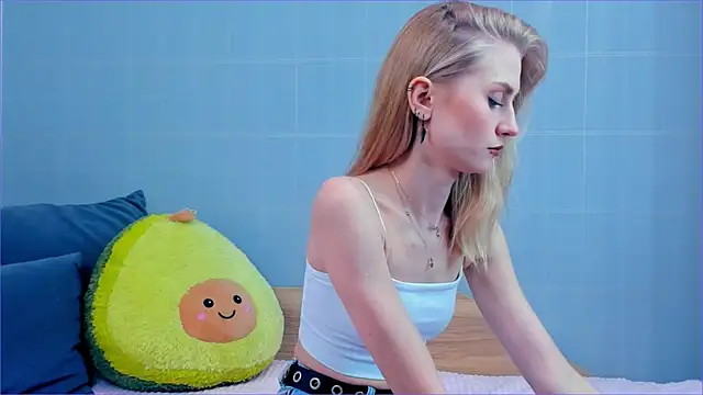 MarthaGees online show from February 2, 2:56 pm