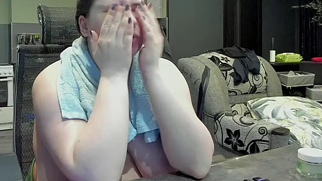 Snapshot of 1lindsey1 chatting on February 15, 8:54 pm 1lindsey1 online show from February 15, 8:54 pm