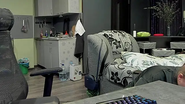 Snapshot of 1lindsey1 chatting on February 26, 4:24 pm 1lindsey1 online show from February 26, 4:24 pm