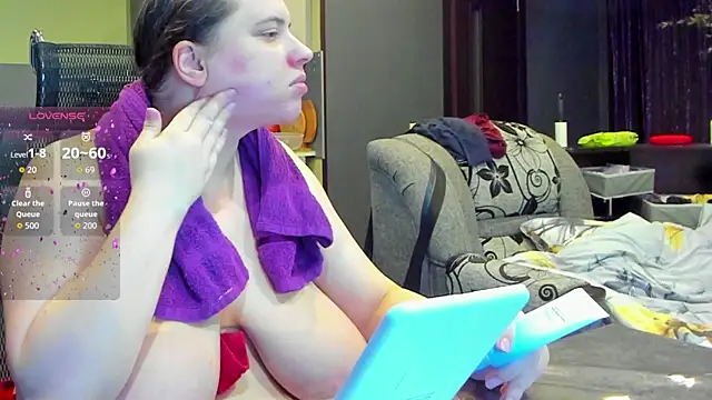 Snapshot of 1lindsey1 chatting on September 20, 3:13 pm 1lindsey1 online show from September 20, 3:13 pm