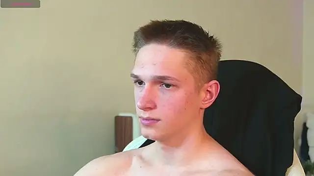 dustyn fox online show from January 3, 6:03 pm