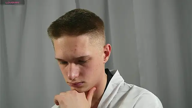 dustyn fox online show from January 19, 2:59 pm