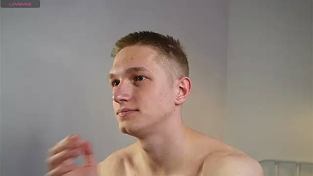 dustyn fox online show from March 21, 9:34 pm