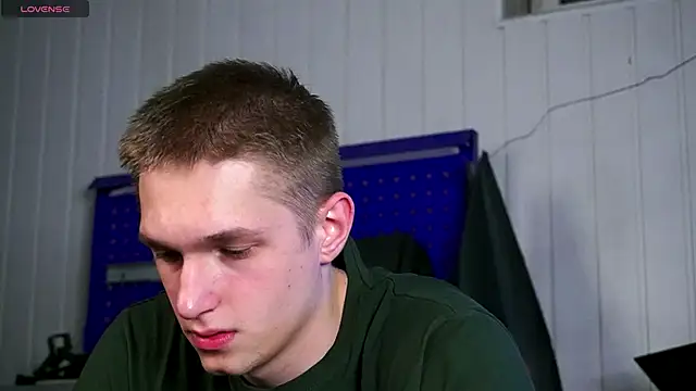 dustyn fox online show from November 8, 3:01 pm