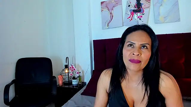 Snapshot of Anthonelaa__ chatting on October 1, 7:53 pm Anthonelaa online show from October 1, 7:53 pm