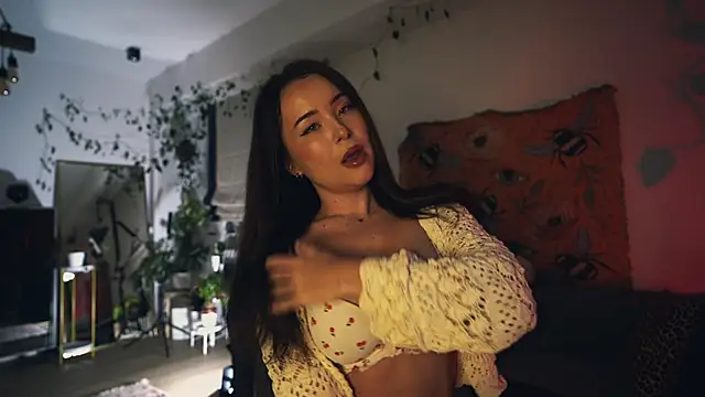 Leona Mell online show from October 10, 11:04 pm