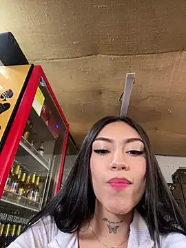 Effy Bonny online show from January 25, 8:00 pm